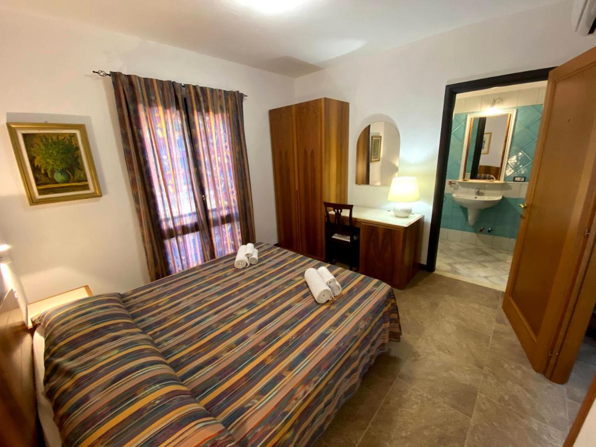 Villa Silvana Tortolì Buitenkant foto